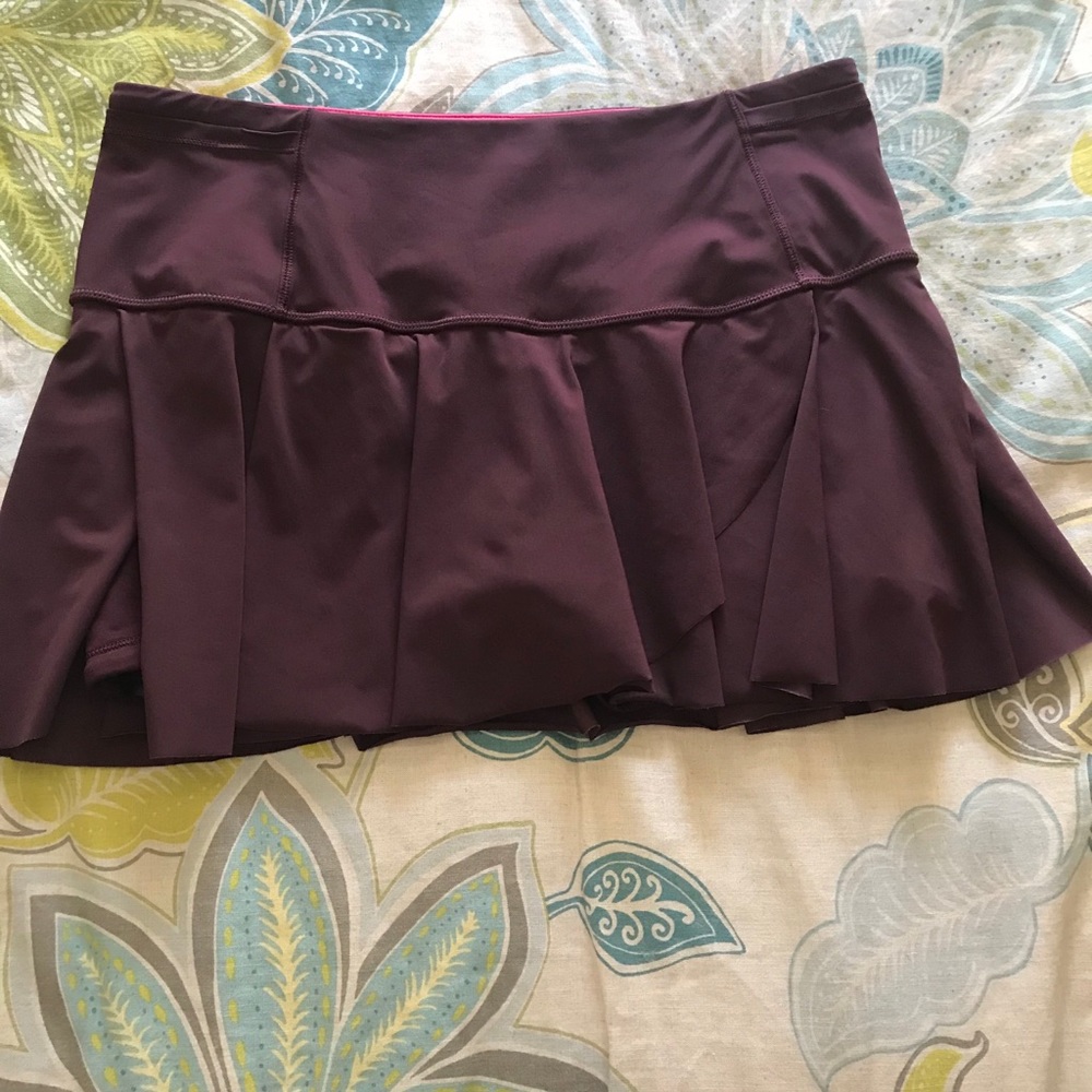 Lululemon skirt size 6